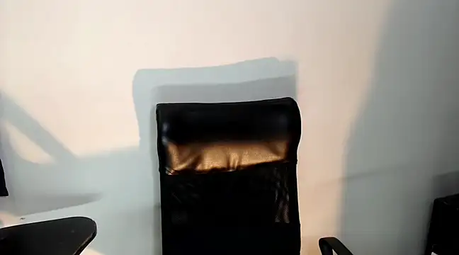 AbrahanBratz online show from 12-25-24, 03:49