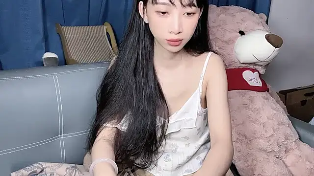 Lili-2 online show from 10-20-25, 03:34