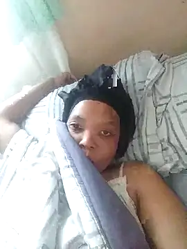 Feathergal69  online show from 10-12-25, 08:37