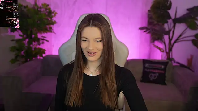 Julia  Star  online show from 03-26-26, 03:54