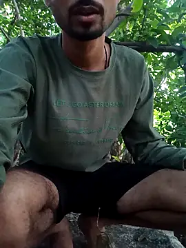 Snapshot of Piyush_2024 chatting on 10-18-25, 01:07 Piyush 2024 online show from 10-18-25, 01:07