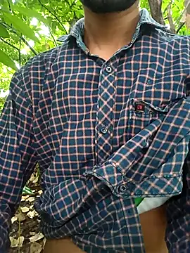 Snapshot of Piyush_2024 chatting on 10-26-25, 02:34 Piyush 2024 online show from 10-26-25, 02:34