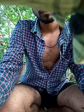 Snapshot of Piyush_2024 chatting on 11-04-25, 01:31 Piyush 2024 online show from 11-04-25, 01:31