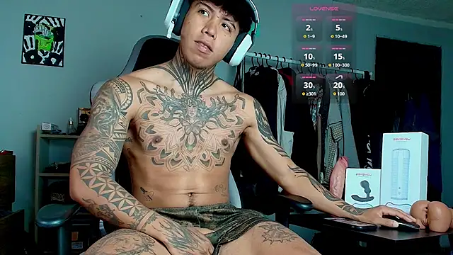 Nickhot0609 online show from 10-06-25, 11:44