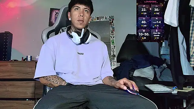 Nickhot0609 online show from 11-24-25, 01:38