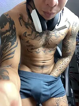 Nickhot0609 online show from 10-27-25, 04:35