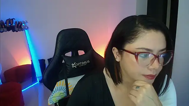 Snapshot of Madame_Shein_ chatting on 02-05-25, 09:57 Madame Shein  online show from 02-05-25, 09:57