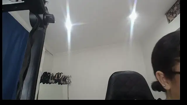 Snapshot of Madame_Shein_ chatting on 02-13-25, 11:50 Madame Shein  online show from 02-13-25, 11:50