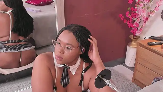 Makena gh online show from 05-30-26, 03:24