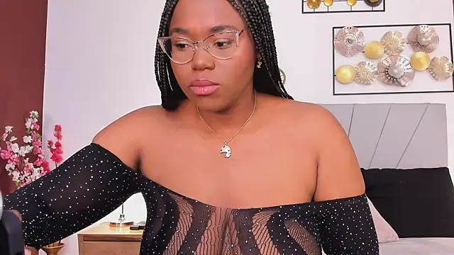 Makena gh online show from 09-19-25, 03:43