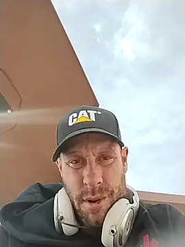 Snapshot of axelongshaft69 chatting on 02-23-26, 09:04 axelongshaft69 online show from 02-23-26, 09:04