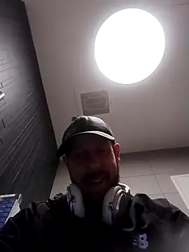 axelongshaft69 online show from 04-01-26, 12:24