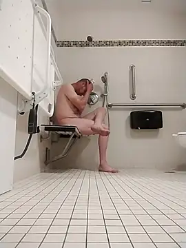 Snapshot of axelongshaft69 chatting on 02-07-26, 11:35 axelongshaft69 online show from 02-07-26, 11:35