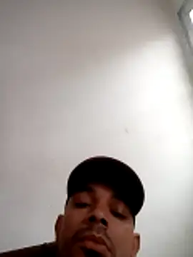 Snapshot of Malubrotudo chatting on 10-09-25, 09:43 Malubrotudo online show from 10-09-25, 09:43