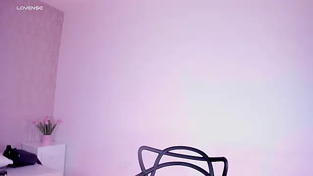 Paige smith online show from 03-09-25, 12:20