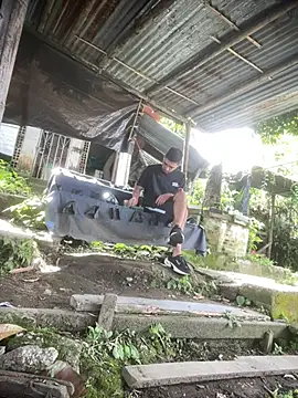 Jestebanano online show from 04-04-26, 02:23