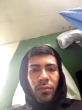 Snapshot of Jestebanano chatting on 09-20-25, 04:01 Jestebanano online show from 09-20-25, 04:01