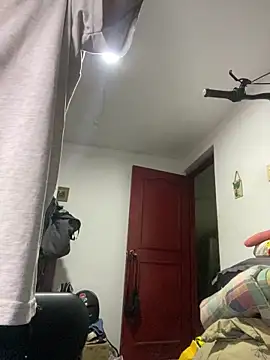 Jestebanano online show from 12-22-25, 04:12