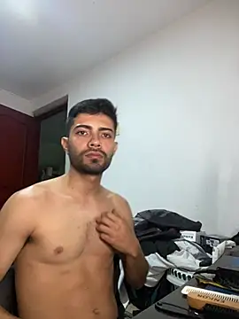 Snapshot of Jestebanano chatting on 10-18-25, 04:03 Jestebanano online show from 10-18-25, 04:03