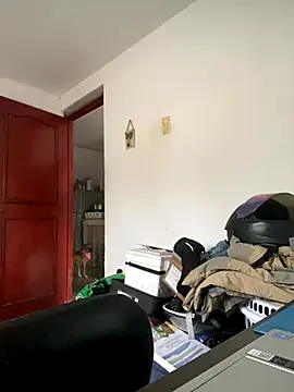 Snapshot of Jestebanano chatting on 10-29-25, 12:37 Jestebanano online show from 10-29-25, 12:37