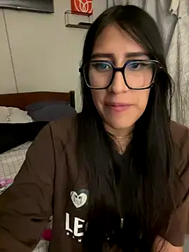 AleFantasy0001 online show from 10-25-25, 04:44