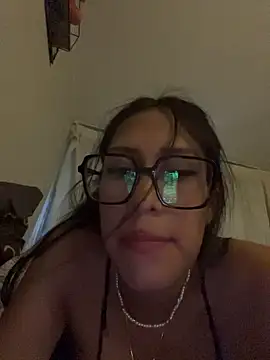 AleFantasy0001 online show from 03-16-26, 02:52