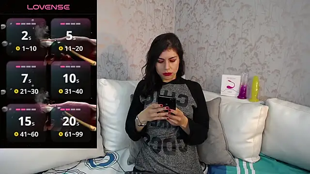 Snapshot of Melodi_Roux chatting on 03-05-25, 01:39 Melodi Roux online show from 03-05-25, 01:39