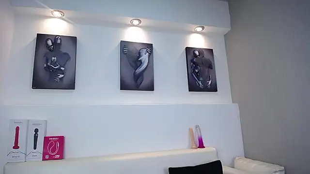 Melodi Roux online show from 02-04-26, 12:44