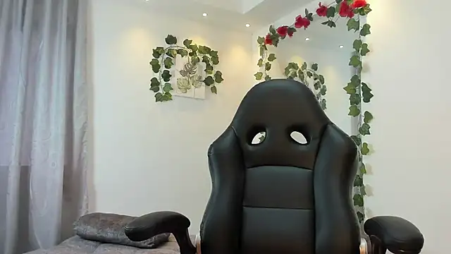 Snapshot of Electraa_fox chatting on 02-12-25, 12:12 Electraa fox online show from 02-12-25, 12:12
