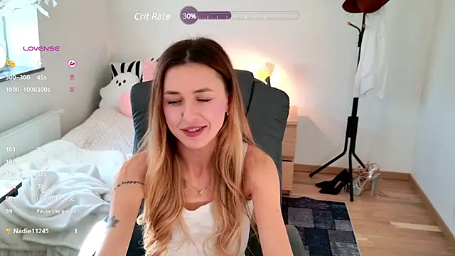 Sophie Enzo online show from 02-14-25, 08:42