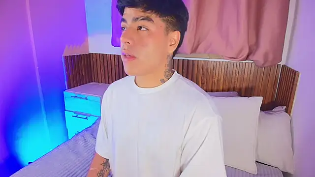 kiing azahell online show from 02-11-26, 03:06