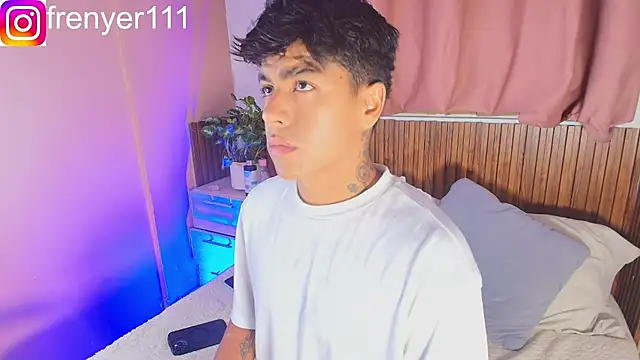 kiing azahell online show from 04-12-26, 02:04