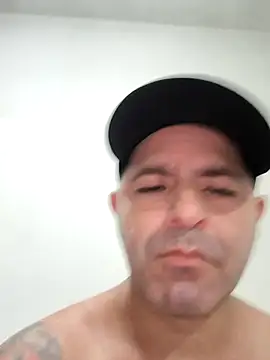 Marciogrei online show from 12-15-25, 08:03