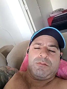 Marciogrei online show from 11-25-25, 09:04