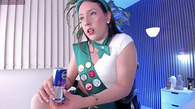 Snapshot of bella_raiderr chatting on 02-06-25, 02:44 bella raiderr online show from 02-06-25, 02:44