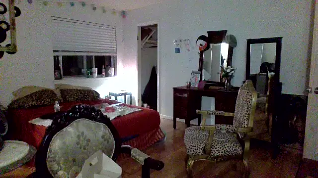 sophiarica online show from 05-19-26, 06:53