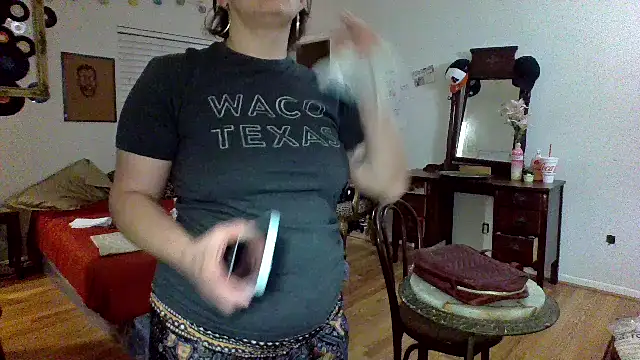 sophiarica online show from 04-23-26, 03:57