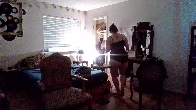 sophiarica online show from 06-10-26, 05:25