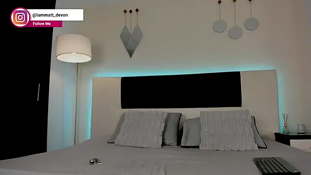 MattDevon online show from 12-05-25, 04:11