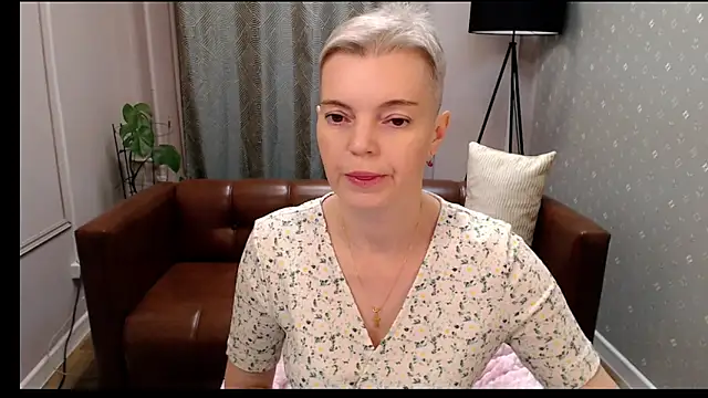 Cutie Erikaa1 online show from 11-09-25, 09:35