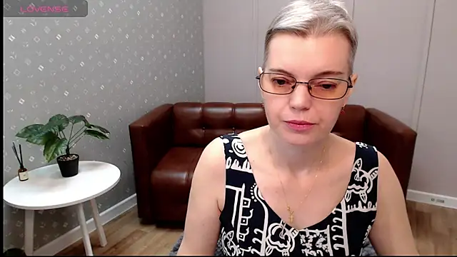 Cutie Erikaa1 online show from 11-29-25, 02:23