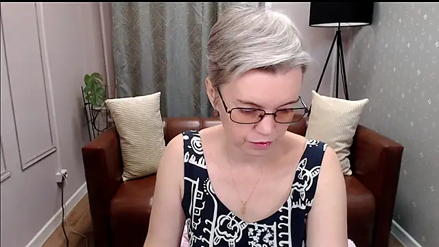 Cutie Erikaa1 online show from 10-29-25, 02:10