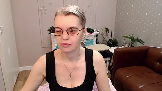 Cutie Erikaa1 online show from 01-09-26, 02:29