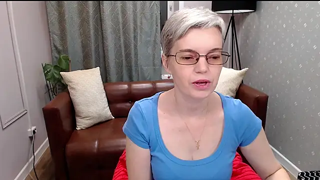 Cutie Erikaa1 online show from 10-19-25, 02:14