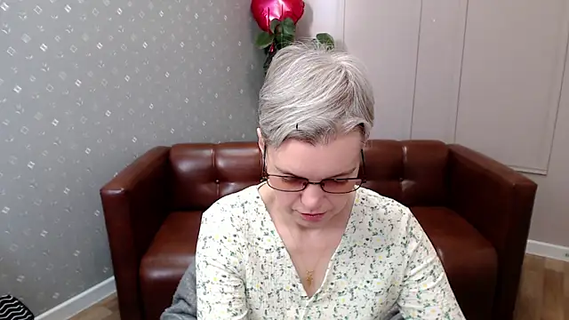 Cutie Erikaa1 online show from 04-23-26, 02:29