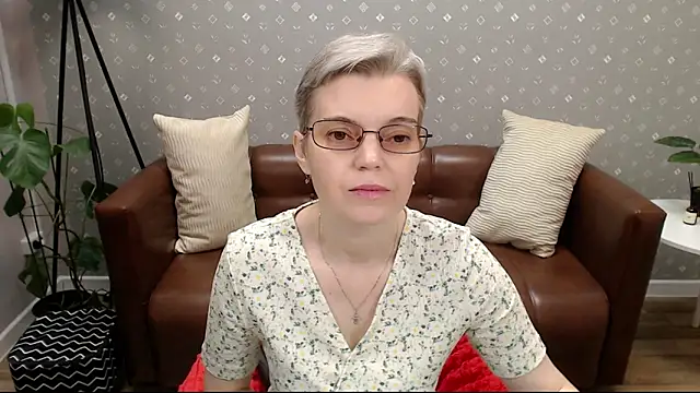 Cutie Erikaa1 online show from 09-25-25, 02:17