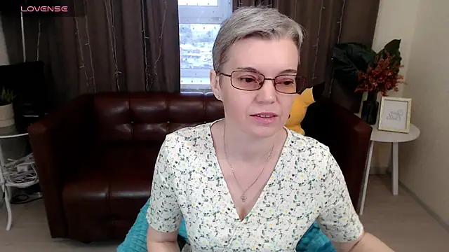 Cutie Erikaa1 online show from 09-10-25, 02:32