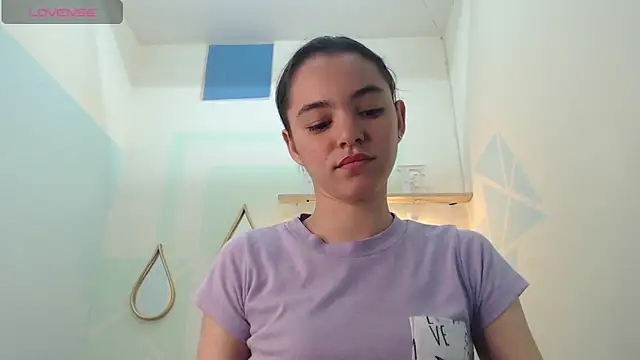 Mia-kalinfa online show from 02-17-25, 12:49