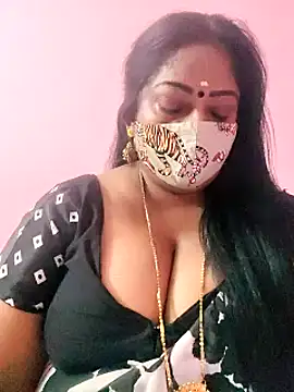 Snapshot of maniisha chatting on 02-08-25, 05:29 maniisha online show from 02-08-25, 05:29