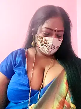 Snapshot of maniisha chatting on 02-10-25, 06:13 maniisha online show from 02-10-25, 06:13